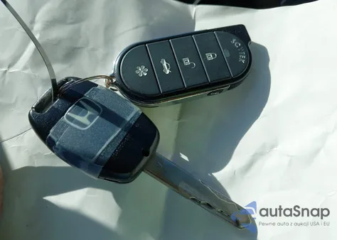 2005 Honda Accord Lx from USA, damaged, VIN JHMCM56445C005943